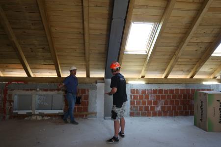 GRADBIŠČE CENTRA ZAŠČITE IN REŠEVANJA RAKEk OGLED ŽUPAN 05 FOTO LJUBO VUKELIČ